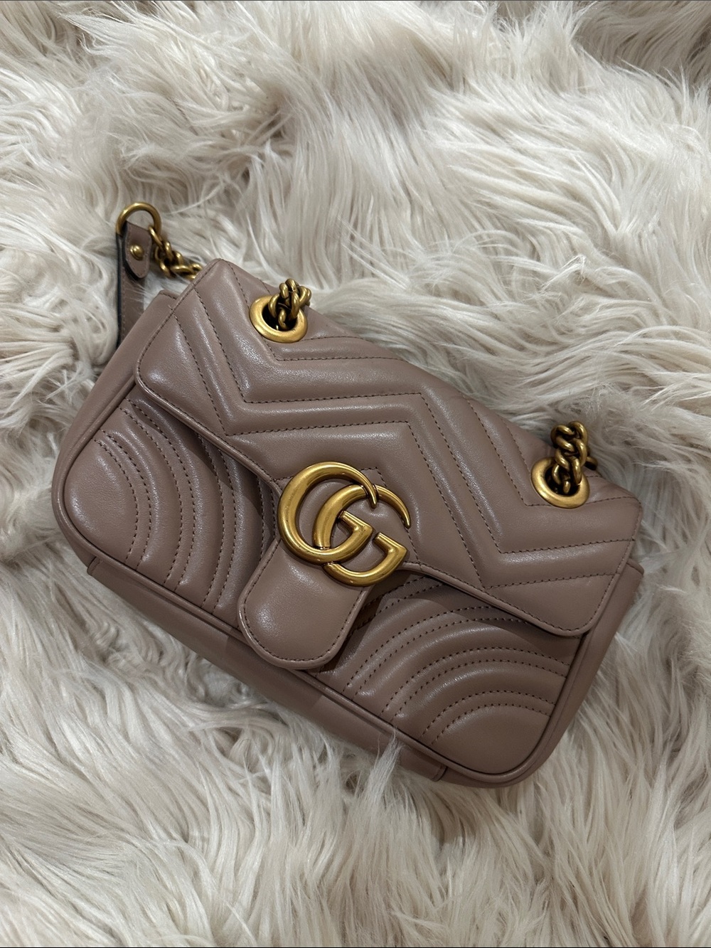 Quilted Chain Shoulder Bag in Taupe - Picture 6 of 6